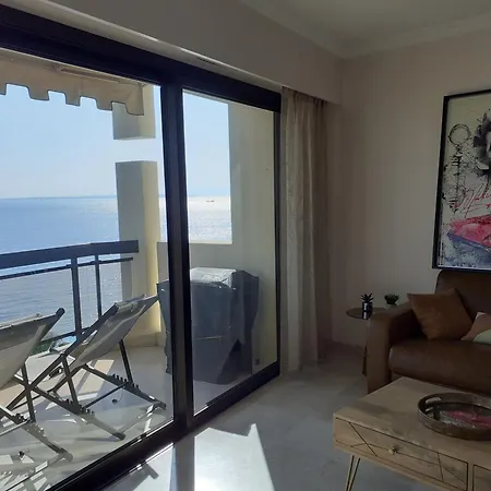Bel Appartement, Sublime Vue Mer, 2 Terrasses Apartment *